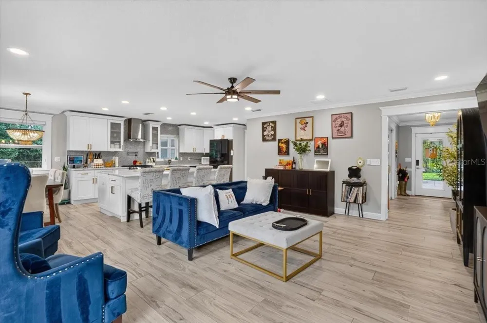 205 CAGLE ROAD Brandon, FL 33511