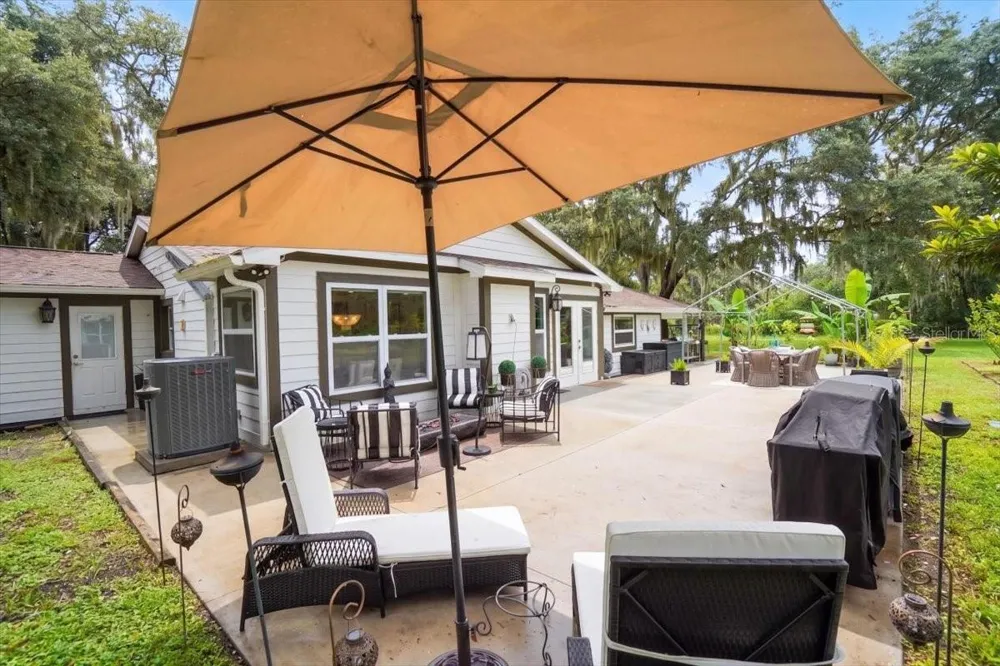 205 CAGLE ROAD Brandon, FL 33511