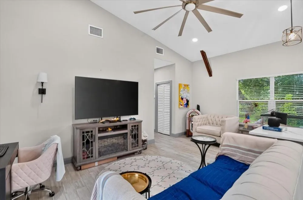 205 CAGLE ROAD Brandon, FL 33511