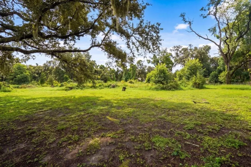 205 CAGLE ROAD Brandon, FL 33511