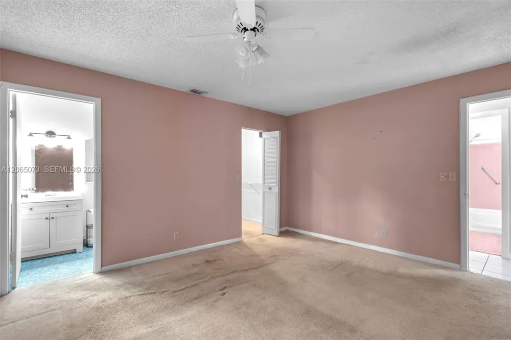 7235 Pine Bluff Dr Lake Worth, FL 33467