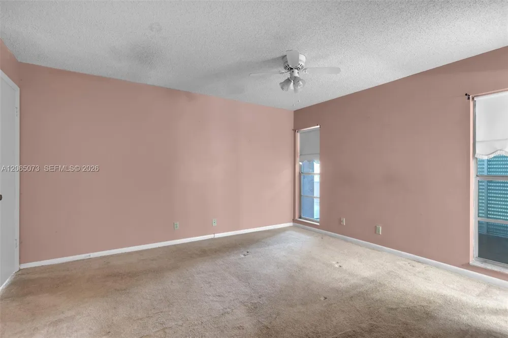 7235 Pine Bluff Dr Lake Worth, FL 33467