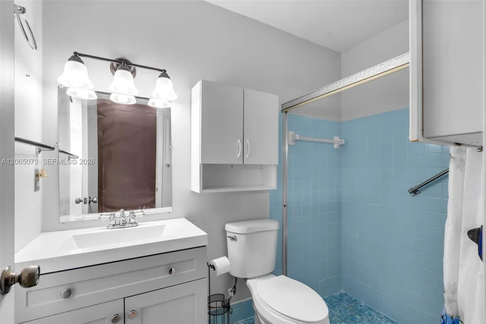 7235 Pine Bluff Dr Lake Worth, FL 33467
