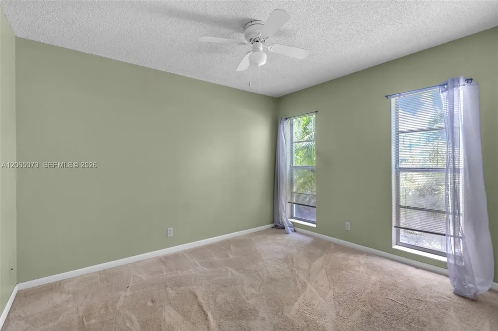 7235 Pine Bluff Dr Lake Worth, FL 33467