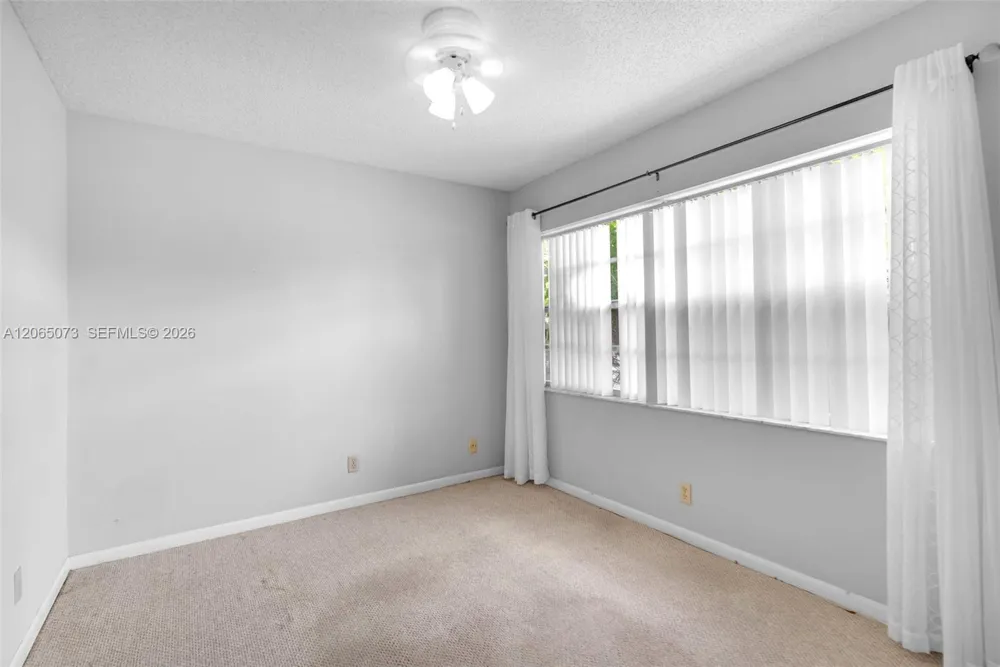 7235 Pine Bluff Dr Lake Worth, FL 33467