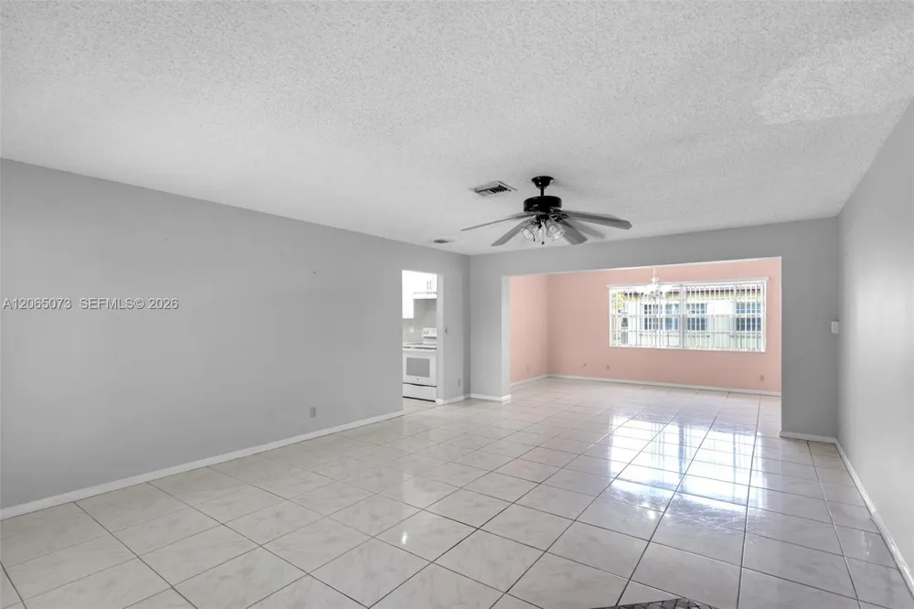 7235 Pine Bluff Dr Lake Worth, FL 33467