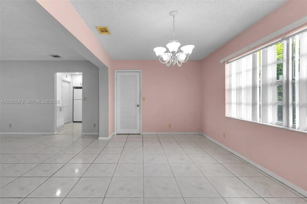 7235 Pine Bluff Dr Lake Worth, FL 33467