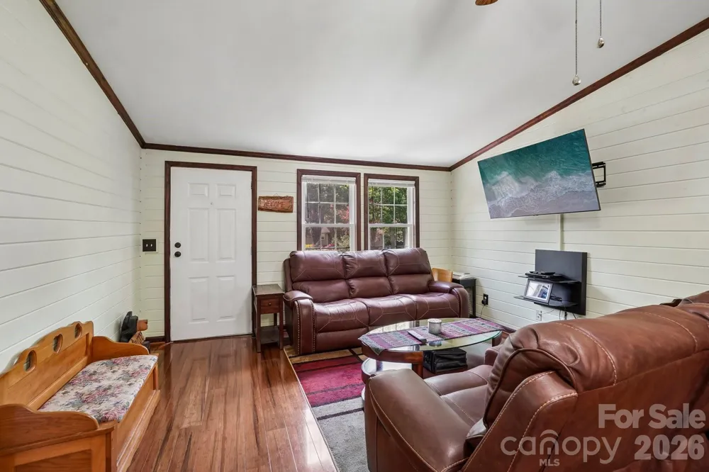 210 Leigh Anne Lane Horse Shoe, NC 28742