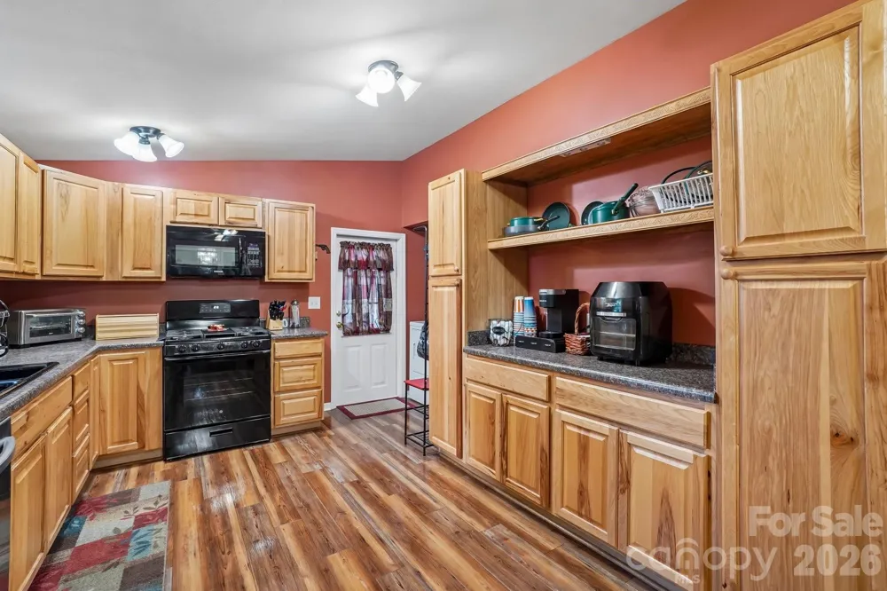 210 Leigh Anne Lane Horse Shoe, NC 28742