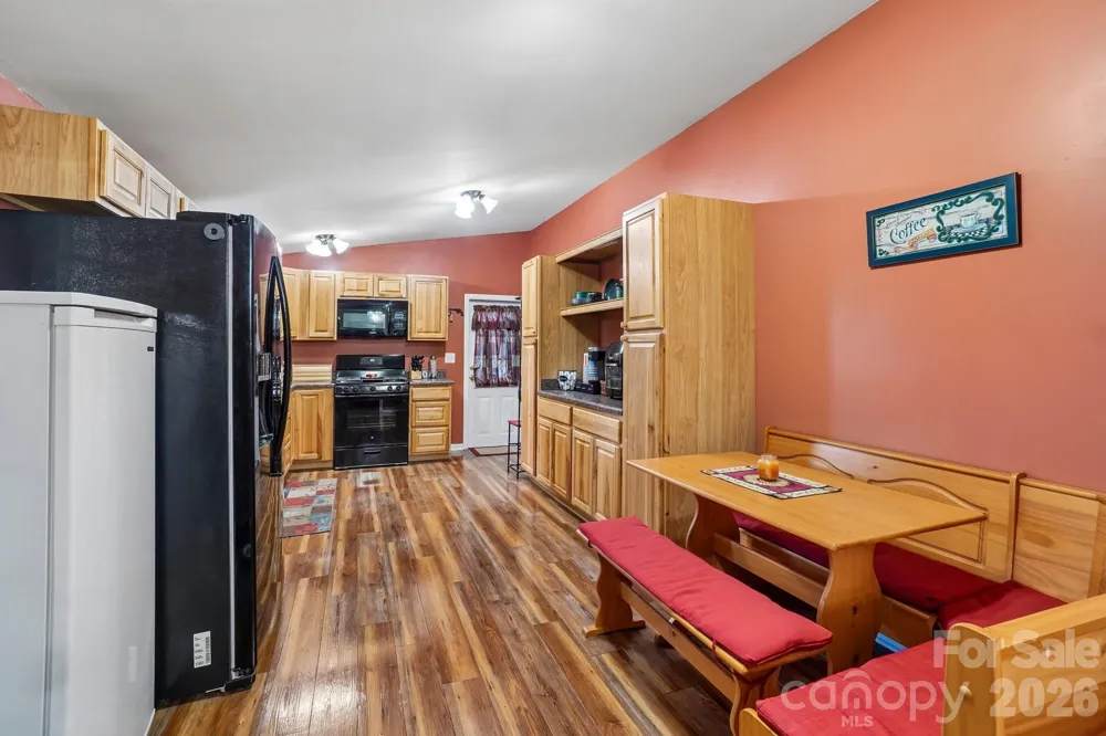 210 Leigh Anne Lane Horse Shoe, NC 28742