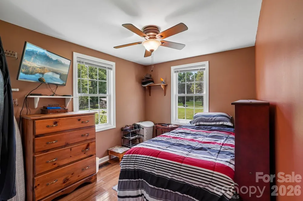 210 Leigh Anne Lane Horse Shoe, NC 28742