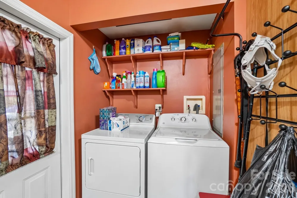 210 Leigh Anne Lane Horse Shoe, NC 28742