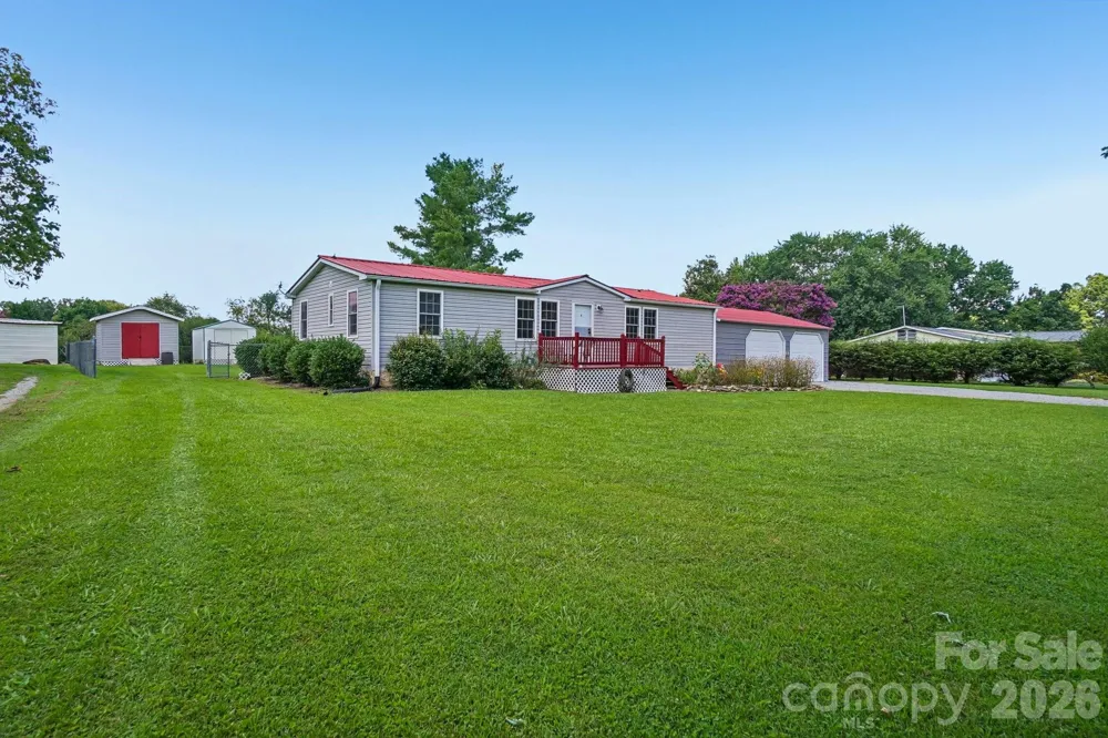 210 Leigh Anne Lane Horse Shoe, NC 28742