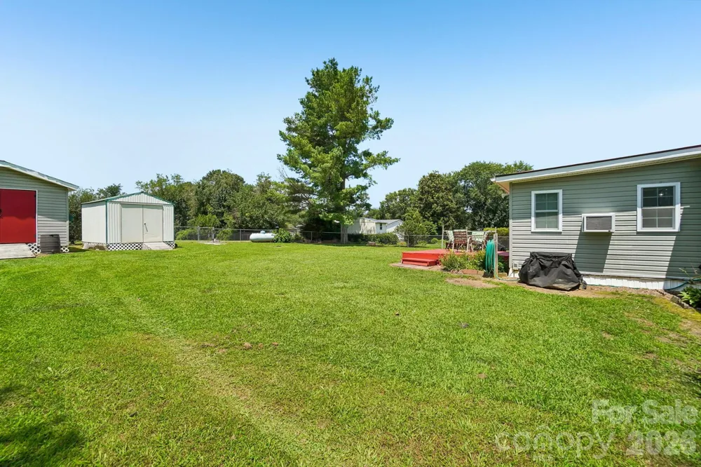 210 Leigh Anne Lane Horse Shoe, NC 28742