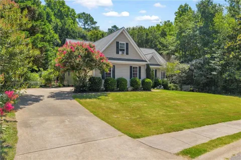 905 Daisy Lane