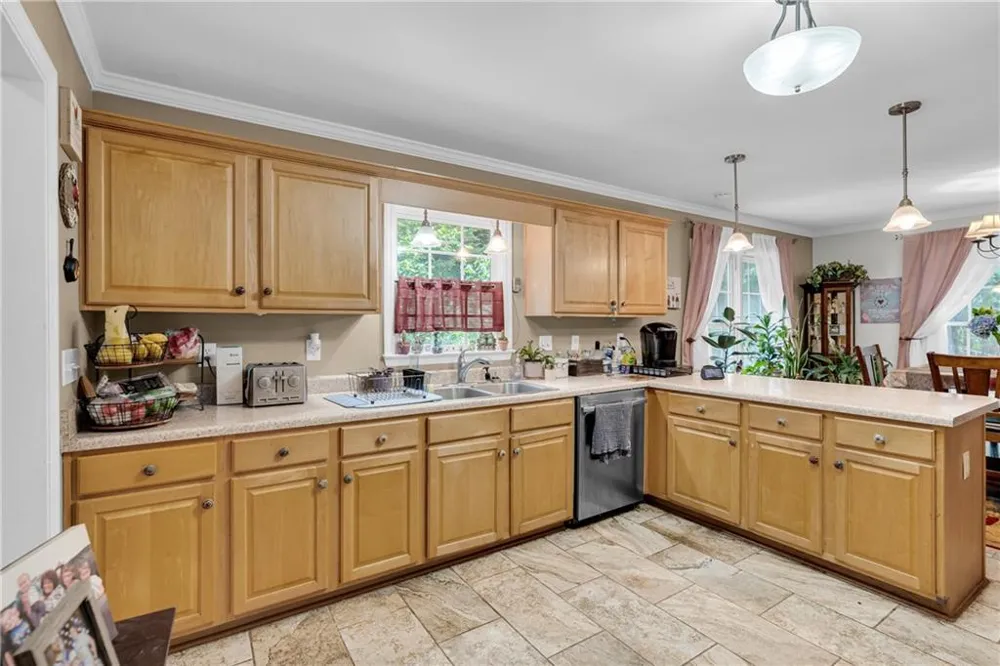 905 Daisy Lane Athens, GA 30605