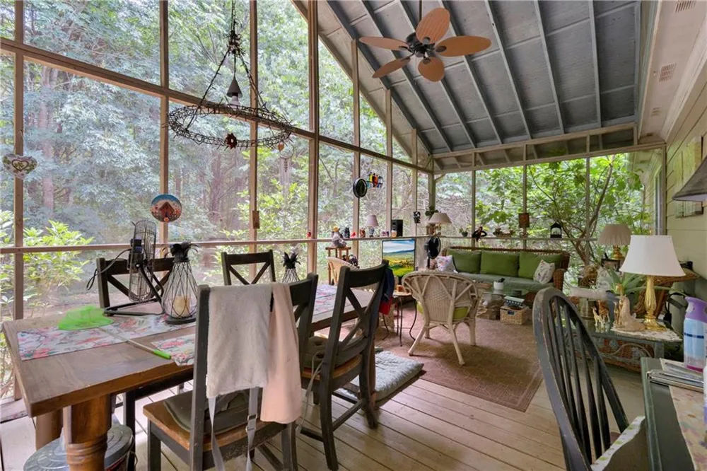 905 Daisy Lane Athens, GA 30605