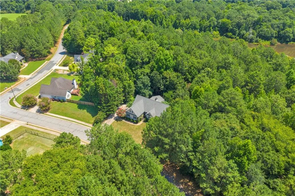 905 Daisy Lane Athens, GA 30605