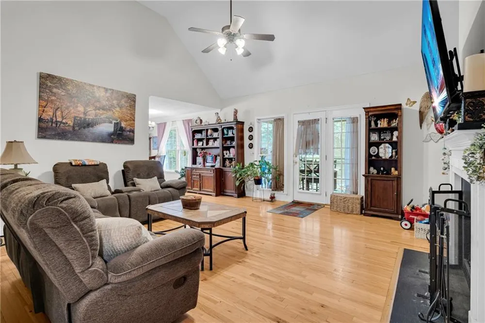 905 Daisy Lane Athens, GA 30605