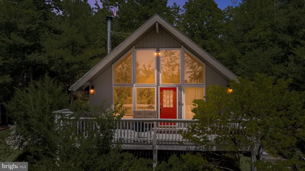 304 HOLLY RIDGE ROAD Mount Jackson, VA 22842
