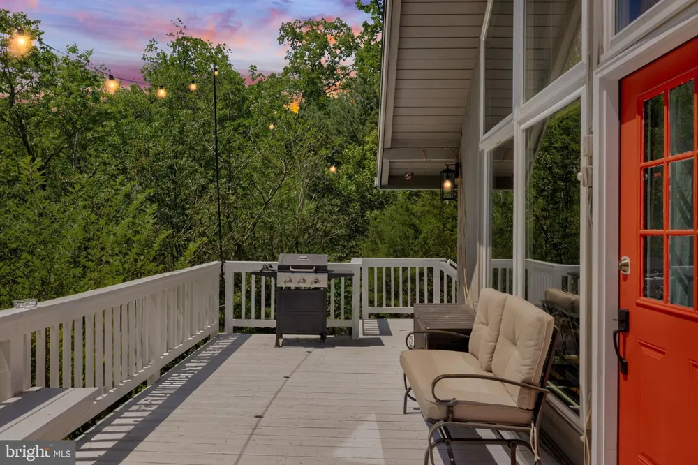 304 HOLLY RIDGE ROAD Mount Jackson, VA 22842