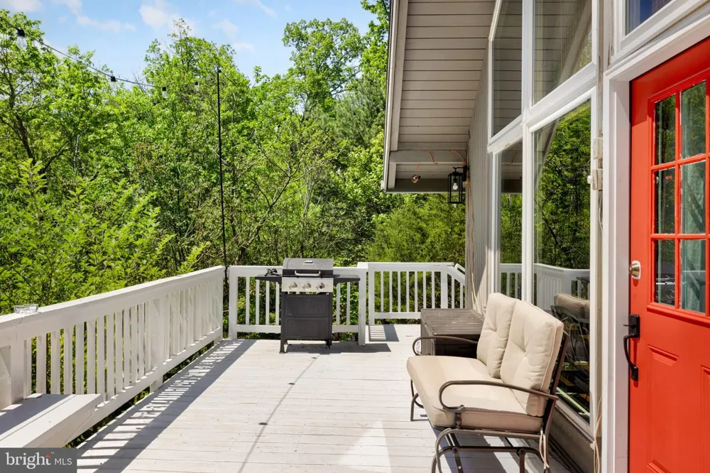 304 HOLLY RIDGE ROAD Mount Jackson, VA 22842