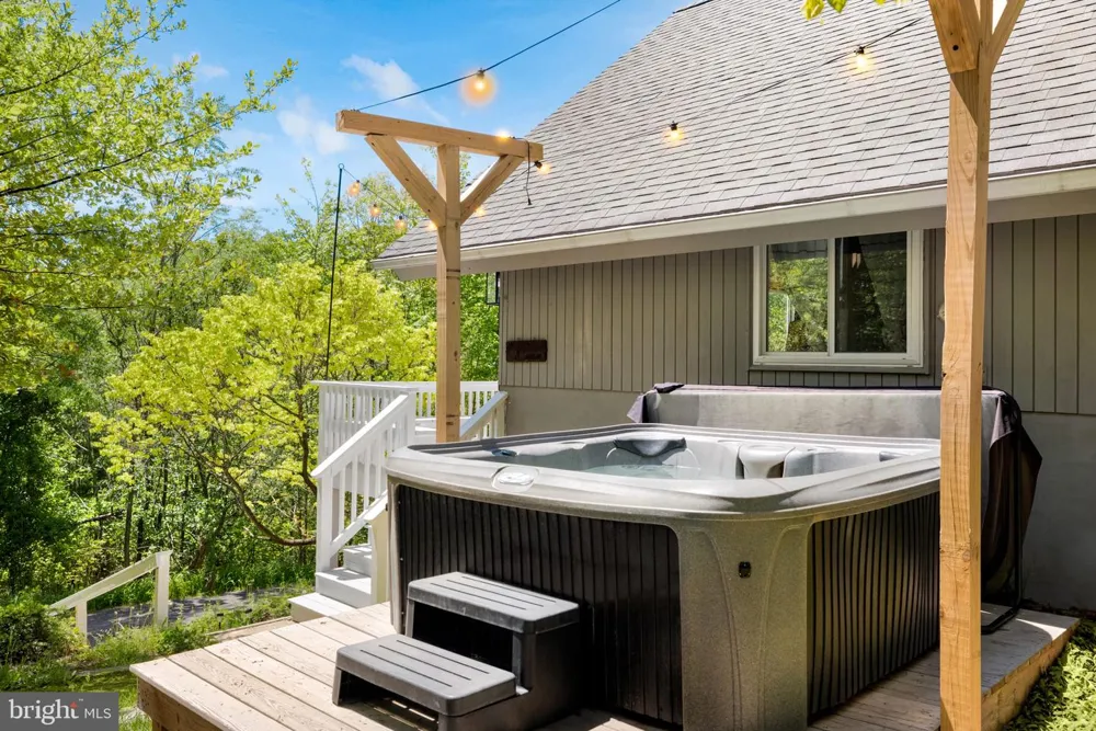 304 HOLLY RIDGE ROAD Mount Jackson, VA 22842