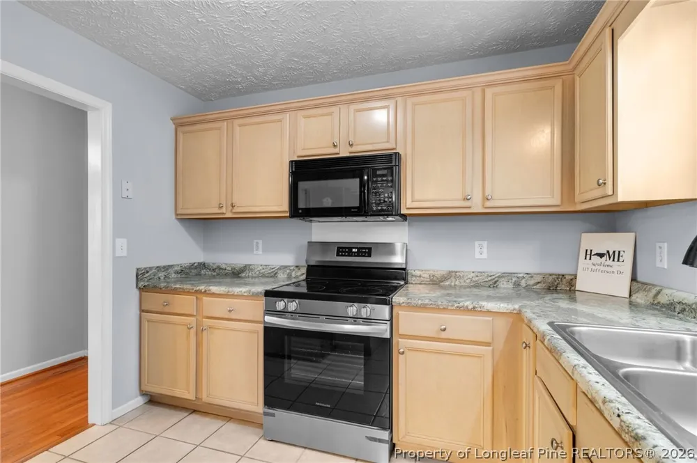 117 Jefferson Drive Raeford, NC 28376