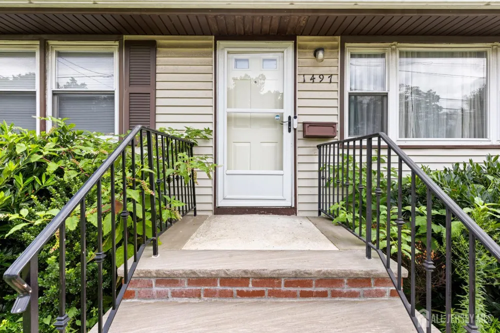 1497 Burnett Avenue Union, NJ 07083
