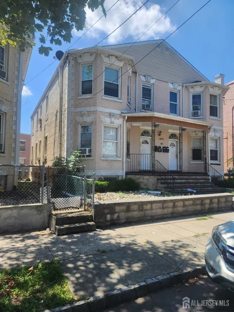 149 Lewis Street #1A