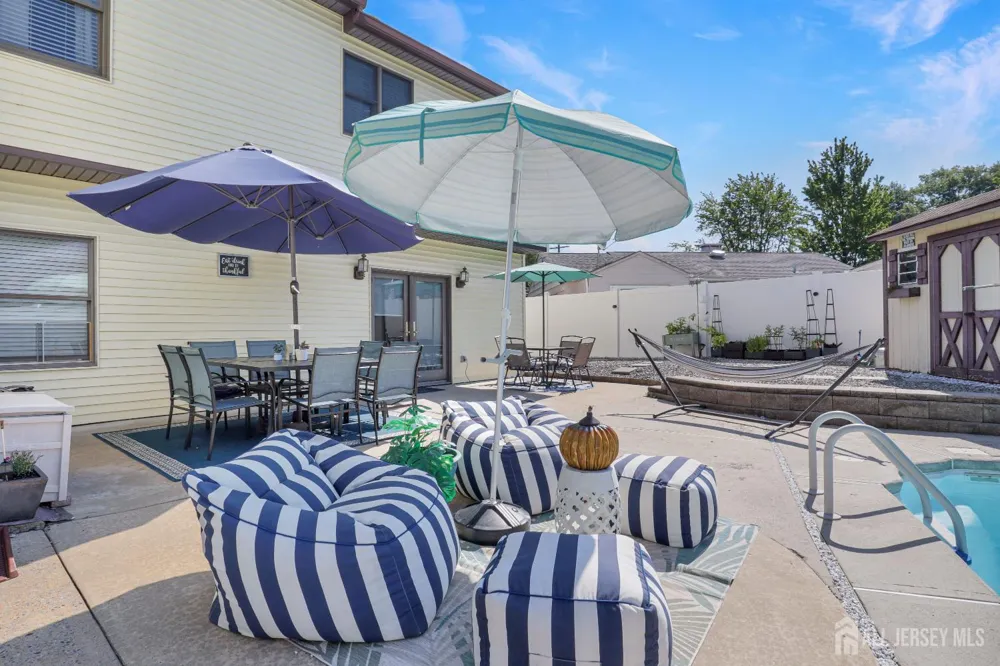 28 Colton Road Edison, NJ 08817
