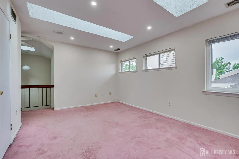 2 Farnham Square Sayreville, NJ 08859