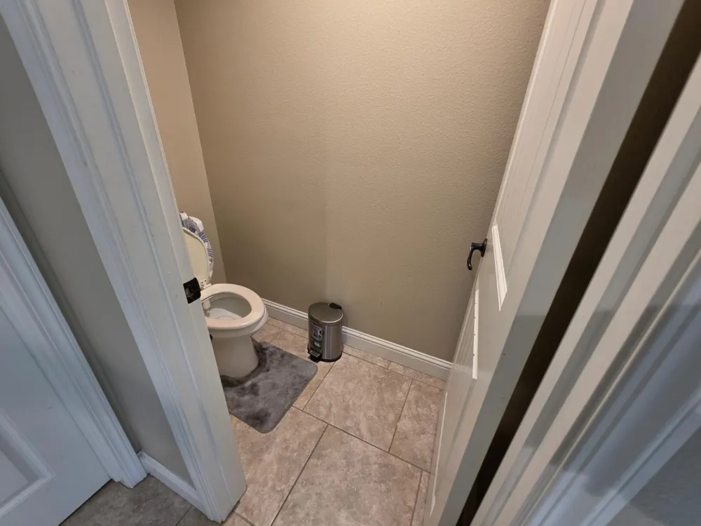6326 W Donner Avenue Fresno, CA 93723
