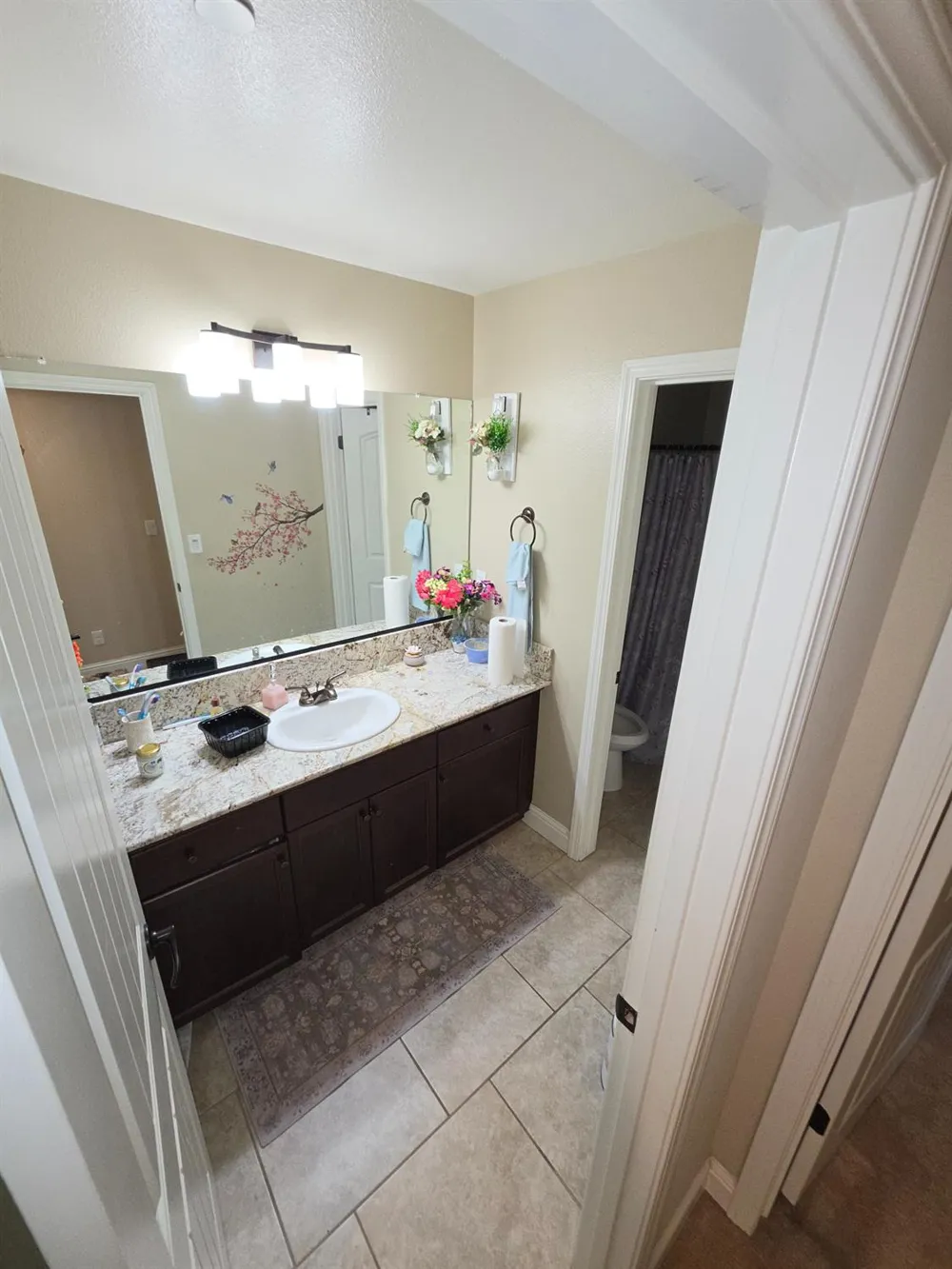 6326 W Donner Avenue Fresno, CA 93723