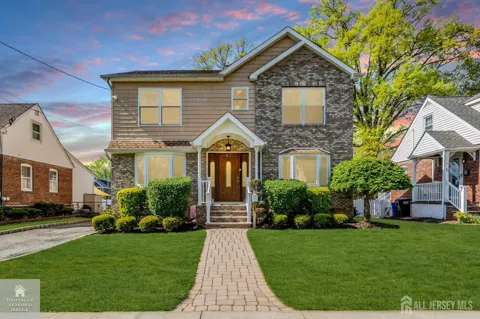 22 Macarthur Avenue