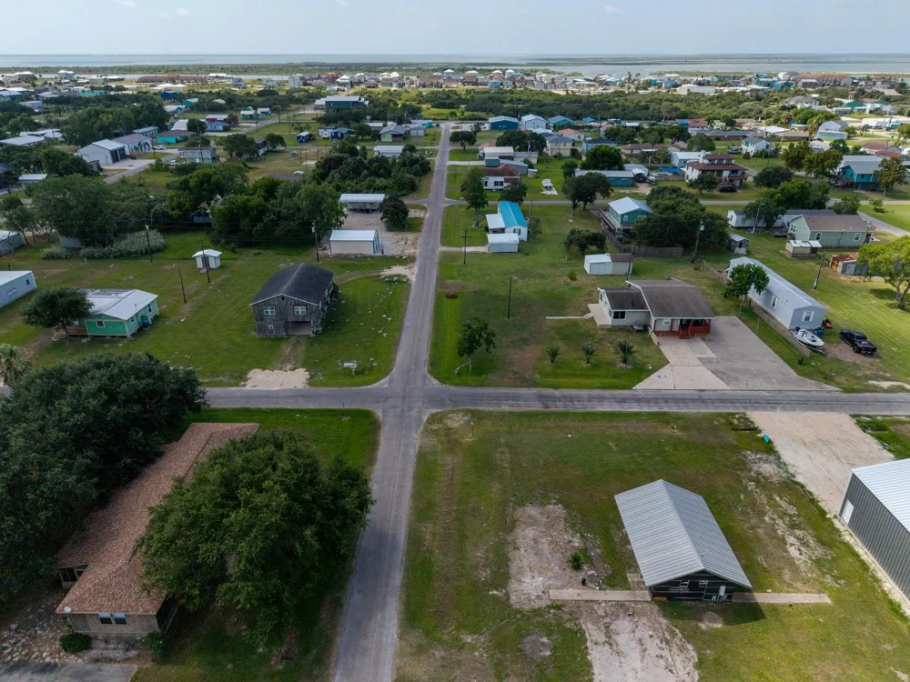 11th And Monroe Port O Connor, TX 77982