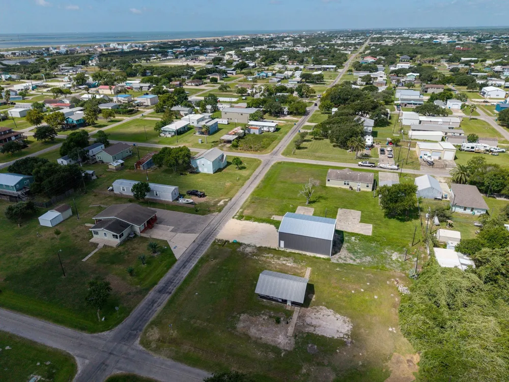 11th And Monroe Port O Connor, TX 77982