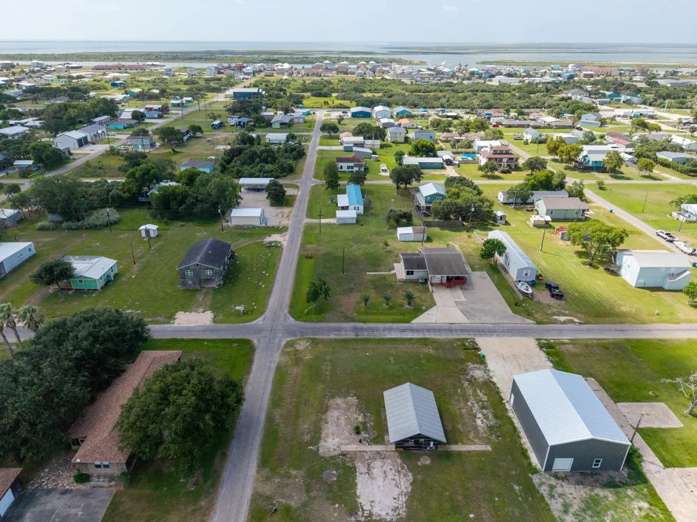 11th And Monroe Port O Connor, TX 77982