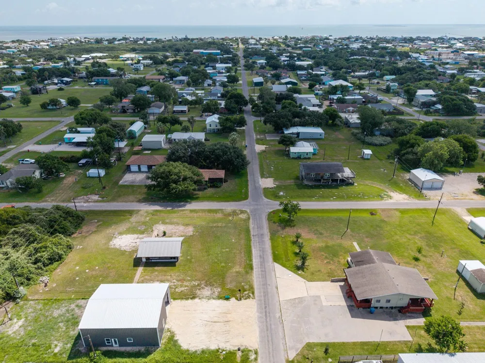 11th And Monroe Port O Connor, TX 77982