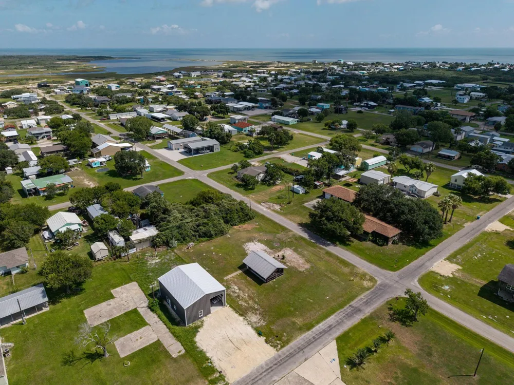 11th And Monroe Port O Connor, TX 77982