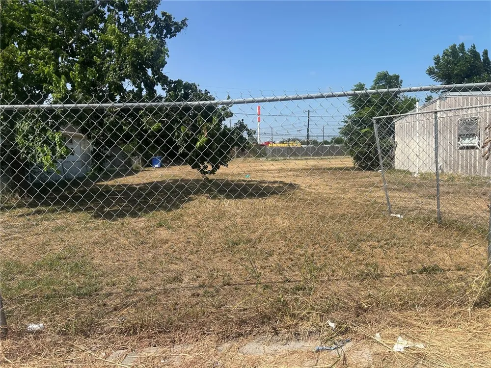 2741 S. Port Avenue Corpus Christi, TX 78405