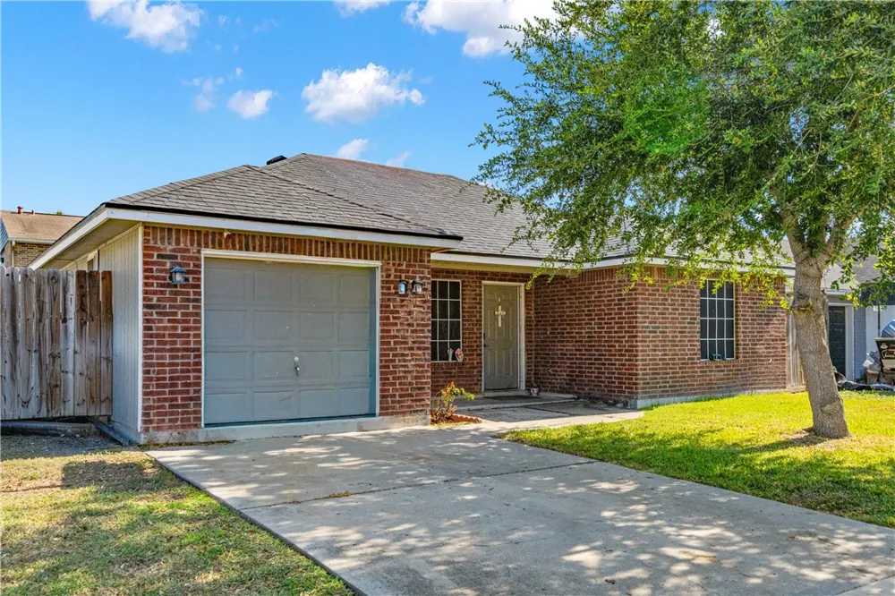 13226 Country Dawn Drive Corpus Christi, TX 78410