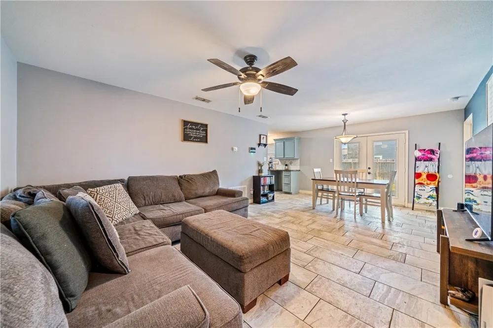 13226 Country Dawn Drive Corpus Christi, TX 78410