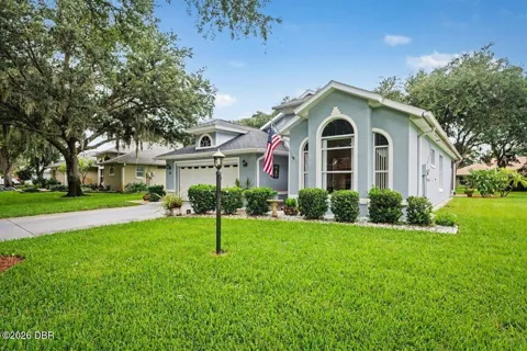 39 Lakebluff Drive
