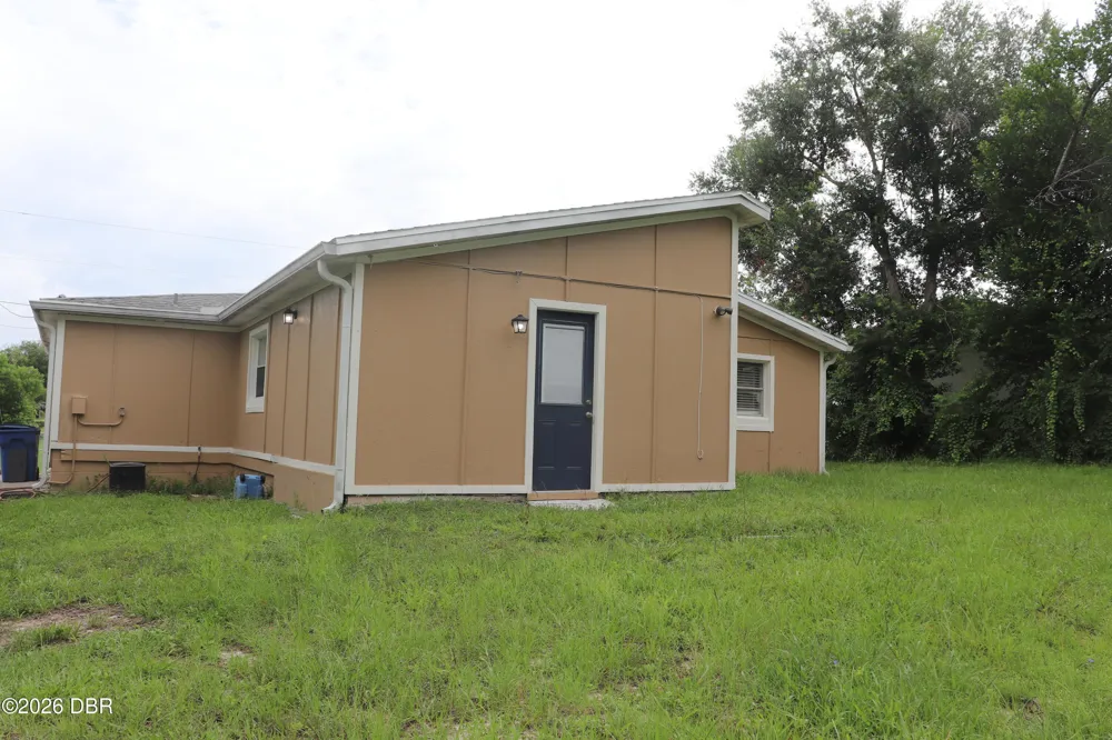 228 E Holly Drive Orange City, FL 32763