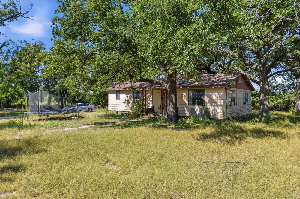 1201 CR 178 Bangs, TX 76823