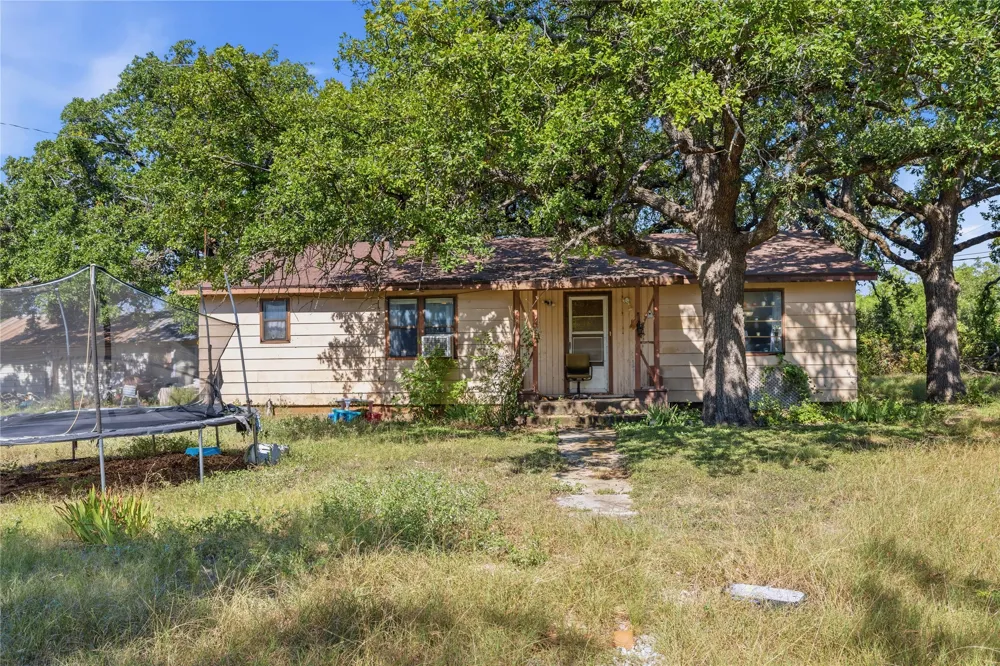 1201 CR 178 Bangs, TX 76823