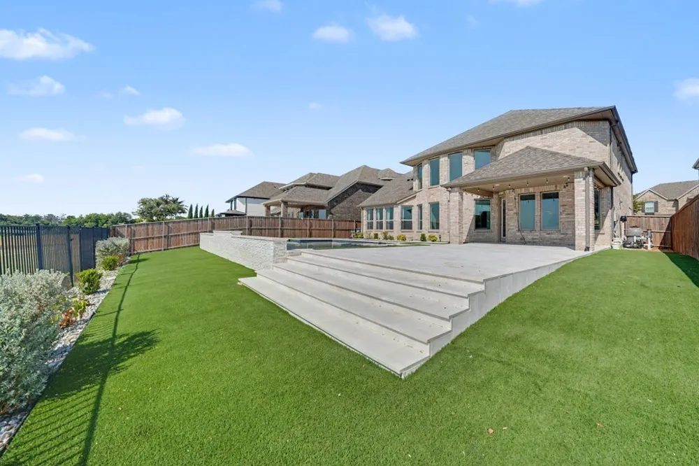 2016 Binns Drive McKinney, TX 75071