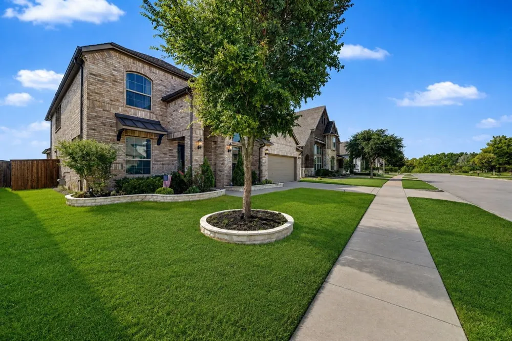 2016 Binns Drive McKinney, TX 75071