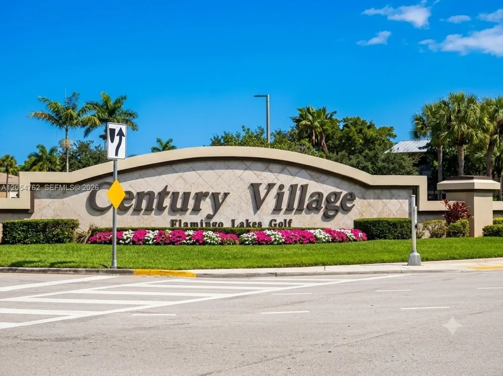 13455 SW 3rd St #309S Pembroke Pines, FL 33027